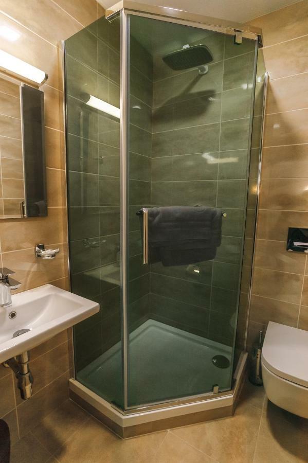 Raziotel Rishelyevskiy Cherson Exteriér fotografie